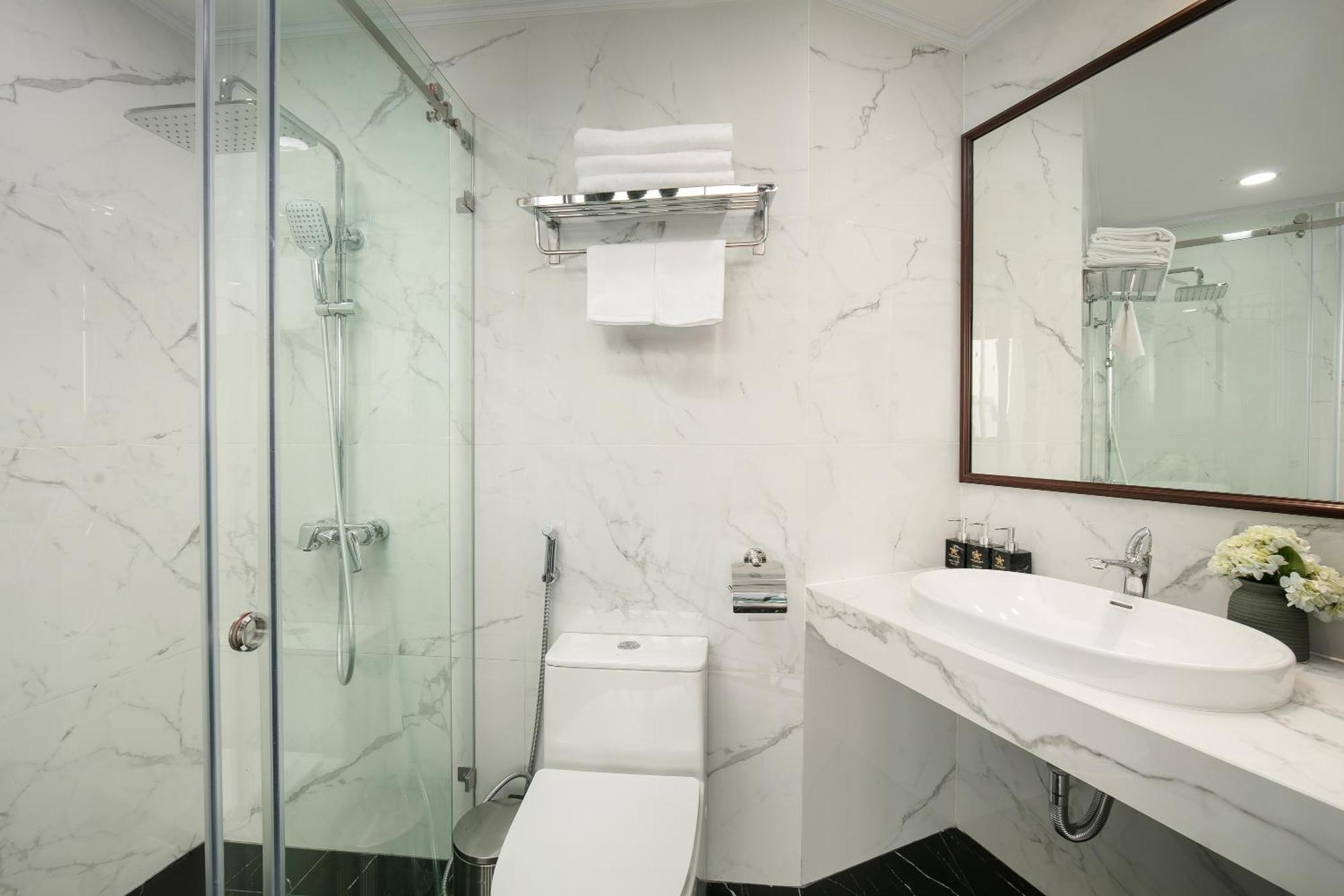 Hanoi Plaza Suite Hotel & Spa מראה חיצוני תמונה