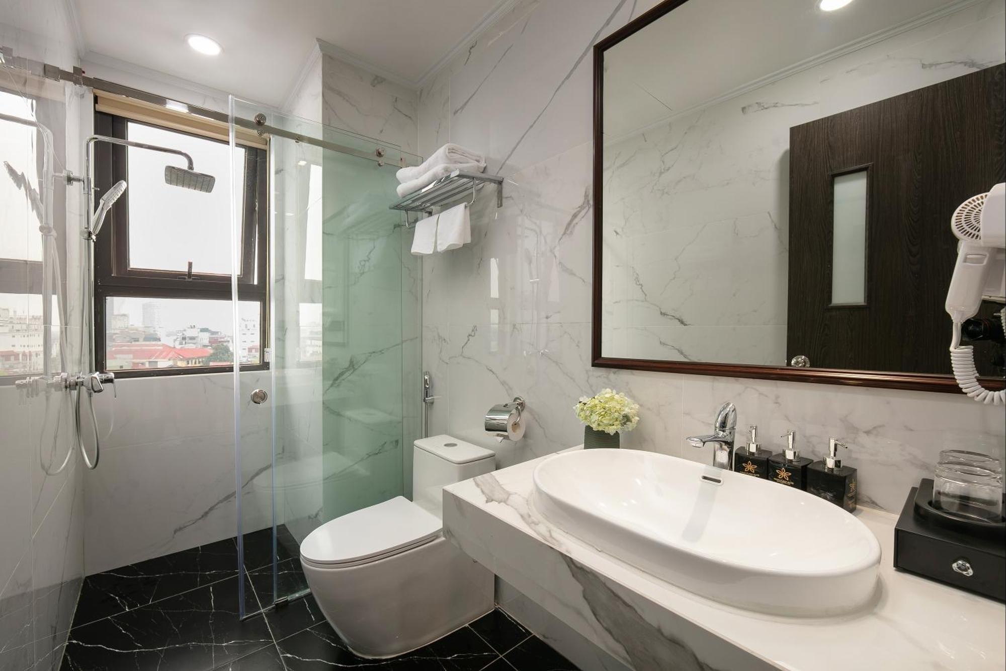Hanoi Plaza Suite Hotel & Spa מראה חיצוני תמונה